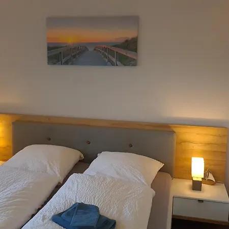 Haus Deichoase - Urlaub Direkt Am Deich Hébergement de vacances *